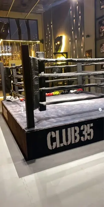 Club 35 – Fitness Center image 6